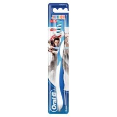ORAL-B DİŞ FIRÇASI STAGE STARWORS 6-12 YAŞ